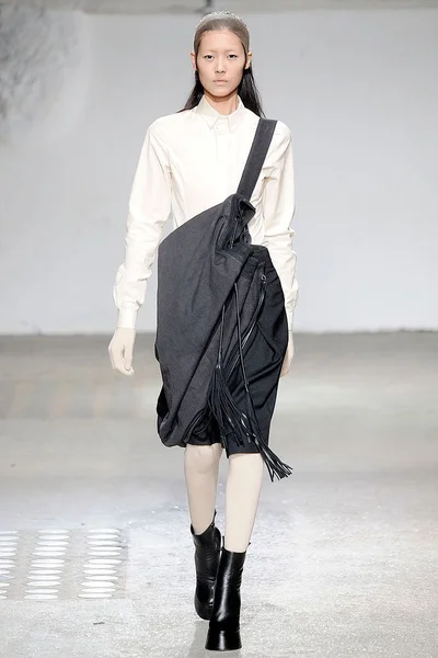 Look 8